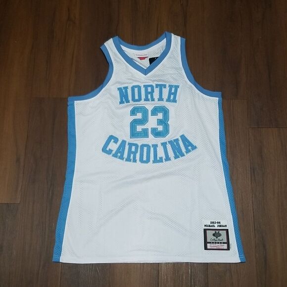 Vintage Michael Jordan North Carolina Tar Heels  Alumni Authentic Jersey size XL - Picture 1 of 6